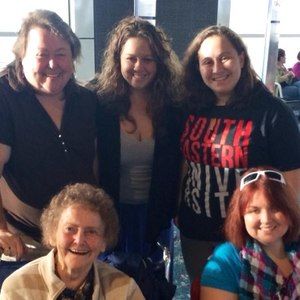 Meet your Posher, Alexis